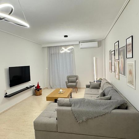 Be My Guest Apartment Tríkala Екстериор снимка